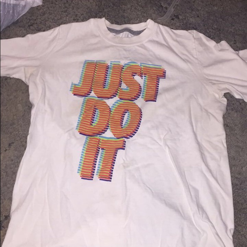 Nike t shirt